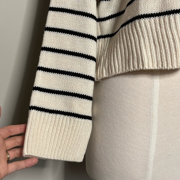 T Tahari Cream and Black Stripe Cropped Sweater, Small - Picture 5 of 13